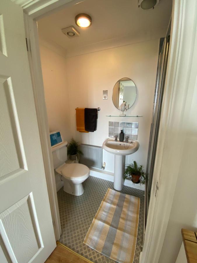 Sea Views On Fistral. Lovely Private Bedroom Ньюкі Екстер'єр фото